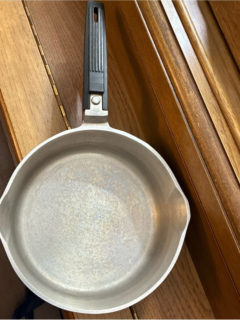 MAGNALITE GHC 2.5Qt Double Spout Sauce Pan Pot with Lid Vintage Durable